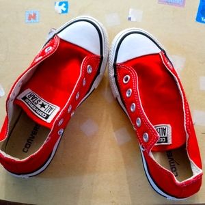 Converse Chuck Taylors All-stars size kids 12